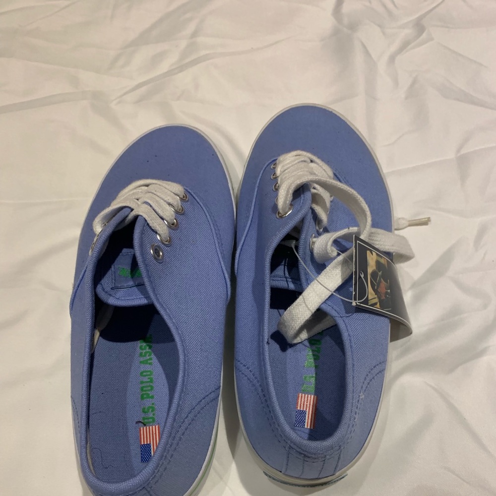 U S Polo Assn tennis shoe